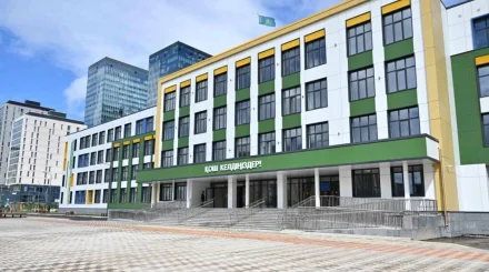  Қасым-Жомарт Тоқаев: 5 жылда 1 миллионнан астам оқушыға арналған 1120 мектеп салынды 