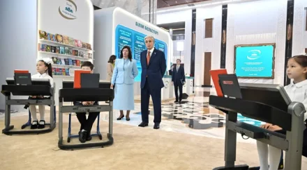 Президент ознакомился с современными подходами к развитию системы образования