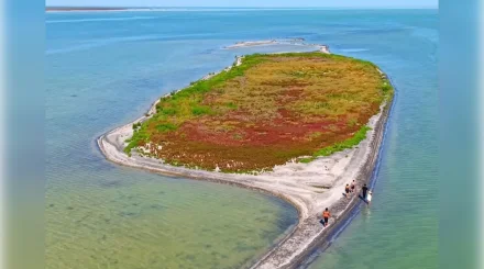 Новый остров обнаружили в Каспийском море