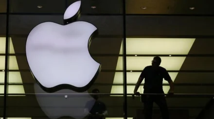 Apple выпустит первый складной iPhone этой осенью — Reuters