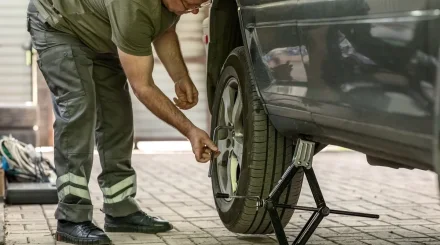 Готовим автомобиль к осени: 10 обязательных действий опытного водителя