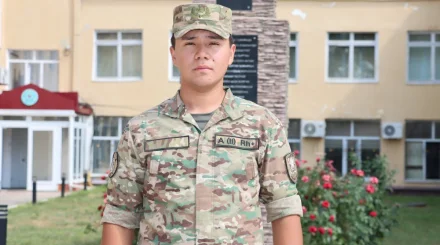 Военнослужащий Нацгвардии спас двух детей из горящей квартиры в Уральске