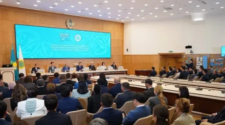 ОСК Құрылтай депутаттарын тіркеп, куәлік пен төсбелгі табыстады