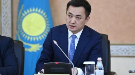 Президент предложил кандидатуру Айбека Дадебая на пост спикера Курултая