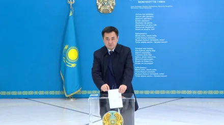 Токаев предложил Айбека Дадебая на пост председателя Курултая
