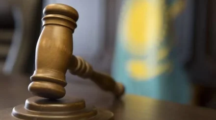 «Пытался защитить маму»: мужчина получил срок за убийство 15-летнего пасынка в Костанае