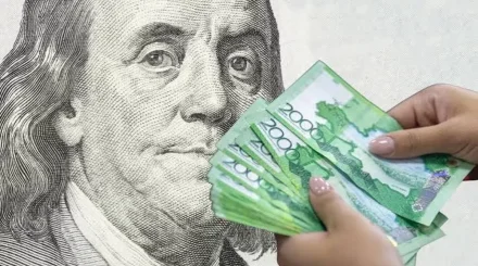 Доллар продают до 467 тенге в обменниках Казахстана