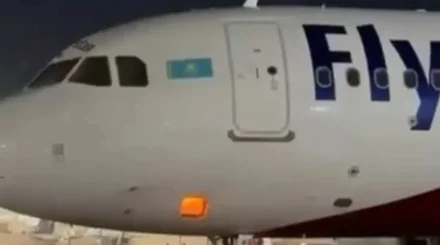 Алматы әуежайында FlyArystan компаниясының ұшағы өртеніп, бір қызметкер жараланды