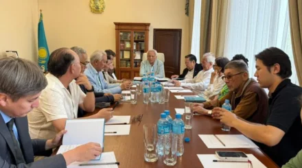   Рухани жиын: Қасым-Жомарт Тоқаевтың жаңа кітабы Жазушылар одағында талқыланды   