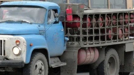   Қостанайда 400 газ баллоны бар жүк көлігінде өрт шықты   