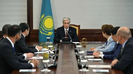 Тоқаев Құрылтайдағы фракция жетекшілерімен Үкіметті кім басқаратынын талқылады