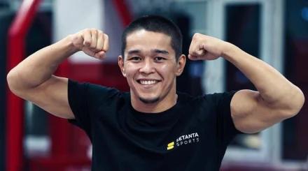 «UFC белбеуі қалды»: Асу Алмабаев Ыстамбұлда чемпион атанды