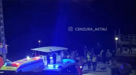 Ақтауда жеті адам мінген катер жартасқа соғылып, екі адам қаза тапты