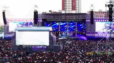 Қарағандыда кеншілер күніне орай өткен концертке 250 мың адам жиналды