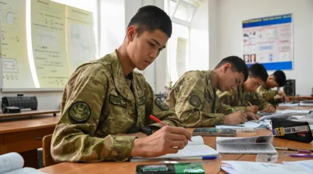 Военных в Казахстане будут готовить с учетом опыта современных конфликтов