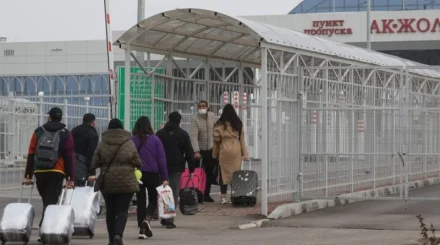 Россиянам при въезде в Казахстан потребуется платное электронное разрешение
