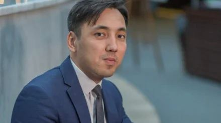  Жұмабек Сарабеков: Құрылтай – құрамы жаңарған, институционалдық мүмкіндіктері кеңейген Парламент 