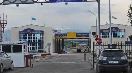 Қазақстанға кіру ақылы болуы мүмкін: шетелдіктерге қанша төлеу керегі айтылды