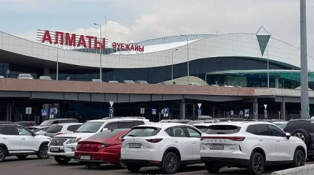 Алматы әуежайына қай жолақпен кіруге және шығуға болады?