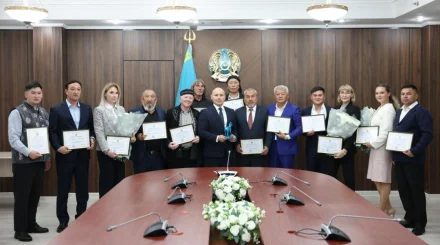 Қазақы тазы мен төбет күніне орай кинология саласының өкілдері марапатталды