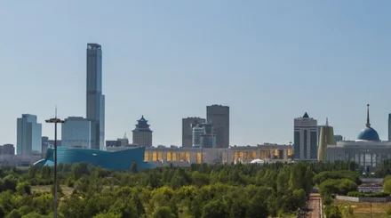 Смотровую площадку на самом высоком здании  предложили открыть в Астане