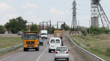 Движение грузовиков ограничили в Алматинской области
