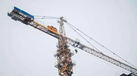 После падения двух башенных кранов в Астане усилят контроль на стройках