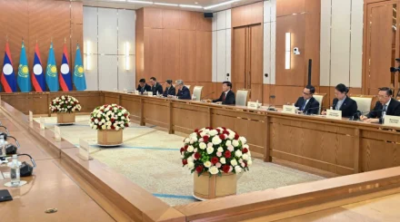 Қасым-Жомарт Тоқаев пен Тхонглун Сисулит кеңейтілген құрамда келіссөз жүргізді 