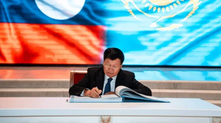 Лаос Президенті Ұлттық музейден Қазақстанның тарихи мұрасымен танысты