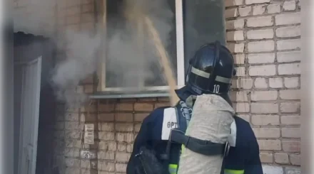 Мужчину спасли из горящей квартиры в Кокшетау (ВИДЕО)
