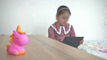 Баланың гаджетке тәуелді болып бара жатқанын қалай байқауға болады