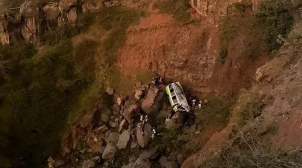 22 человека погибли при падении автобуса в ущелье в Кабо-Верде