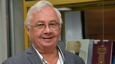 Писатель Валерий Михайлов получил орден «Барыс» I степени