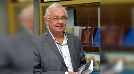   Тоқаев жазушы Валерий Михайловты І дәрежелі «Барыс» орденімен марапаттады   