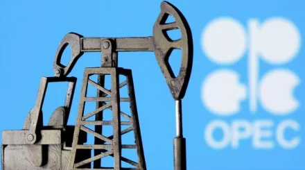 ОПЕК+ не стал менять добычу нефти на октябрь