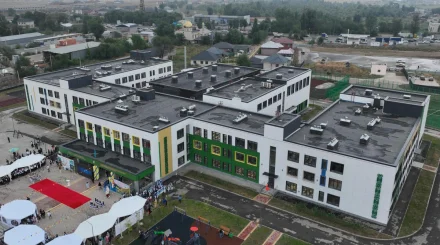 В Казахстане за неделю открыли пять вокзалов, 22 школы и пристройки, а также два детсада