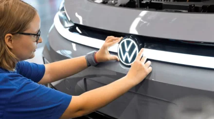 Атақты Volkswagen 50 мың жұмыс орнын қысқартуды жоспарлап отыр