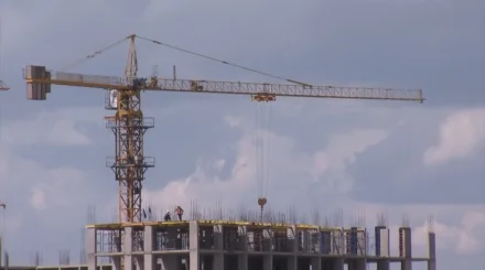 Пәтерсіз қалған тұрғындар: Қостанайдағы ірі алаяқтық ісі бойынша сот үкімі шықты