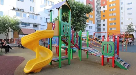 Талапқа сай емес: Қостанайда тұрғындар ұзақ күткен балалар алаңы бұзылуы мүмкін