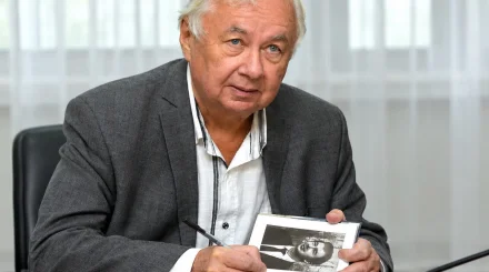 Народный писатель Казахстана награжден орденом «Барыс» I степени