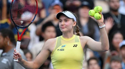 Елена Рыбакина разгромила Осаку и приблизилась к первой строчке WTA