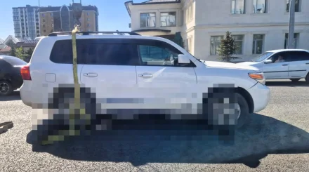 Женщина погибла под колесами внедорожника в Семее