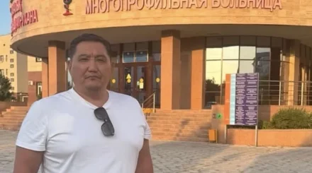 «Нұржігіт комадан шықты»: Бақытжан Базарбек ауыр халдегі жігіт туралы жазба жариялады