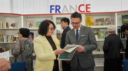 Книжный уголок Франции открыли в Национальной библиотеке Казахстана