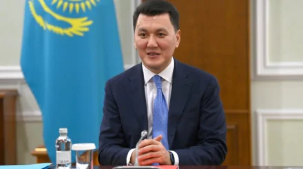 Ерлан Карин поручил улучшить работу контакт-центров