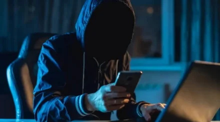Екібастұзда кейуана алаяқтарға сеніп, Грузияға 3 млн теңгесін аудармақ болған (ВИДЕО)