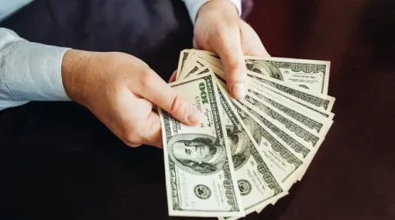 Курс валют в обменниках Алматы и Астаны 10 сентября