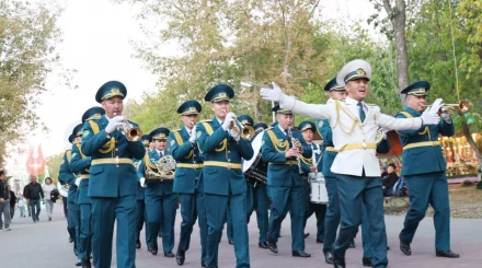   Ұлттық ұлан оркестрі Қарағанды тұрғындарына мерекелік көңіл-күй сыйлады   
