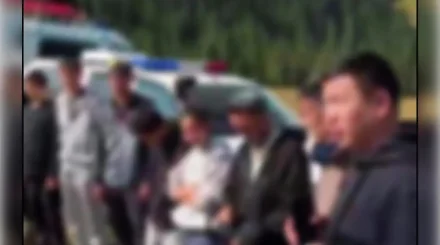Семь школьников и два учителя заблудились в ущелье в Алматинской области
