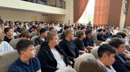 В СКО полицейские провели встречи с подростками по вопросам безопасности